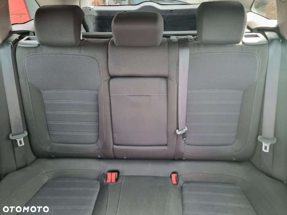 Opel Insignia - 12