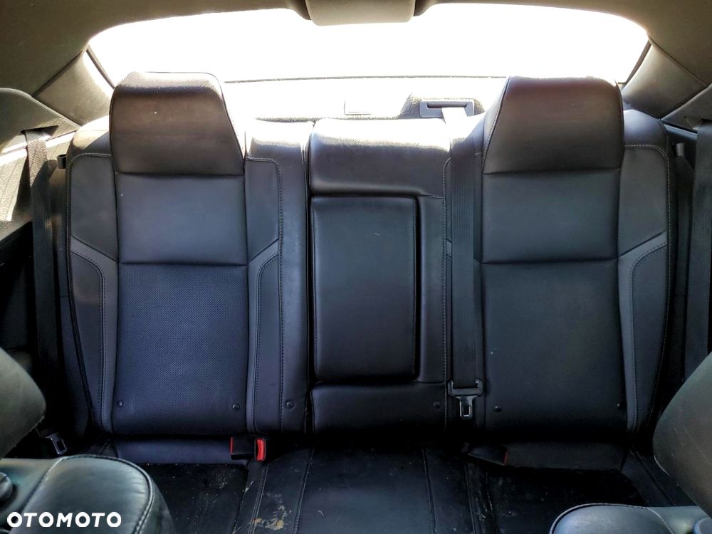 Dodge Challenger - 10