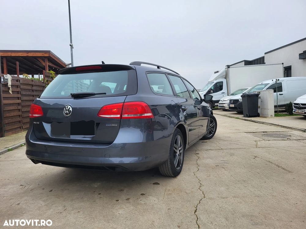 Volkswagen Passat Variant 1.6 TDI BlueMotion - 11