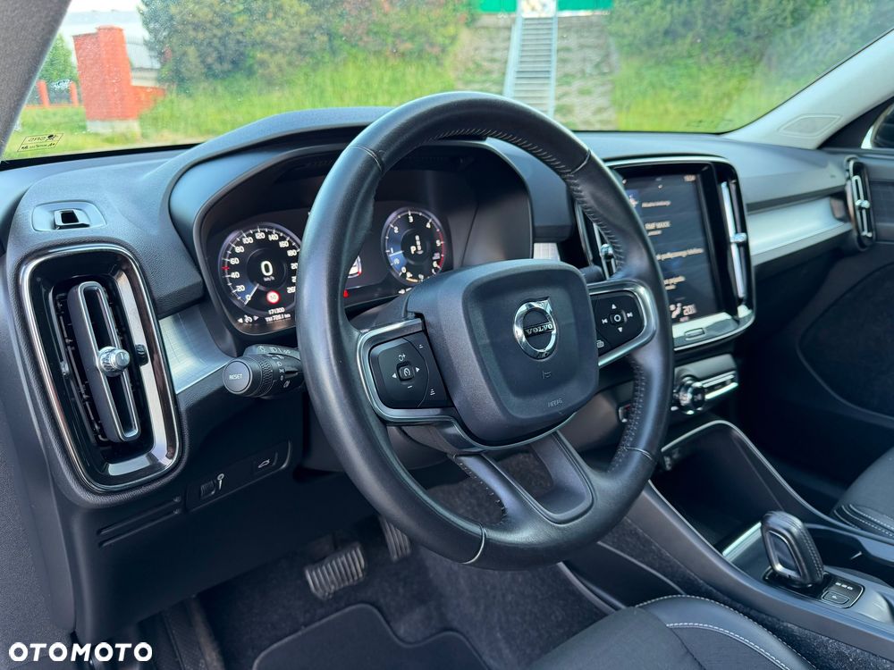 Volvo XC 40 D3 Momentum Pro - 16