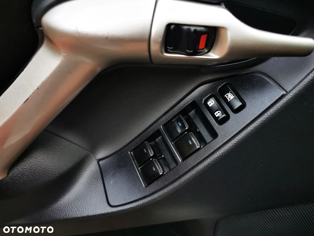 Toyota Verso 1.8 Premium 7os - 20