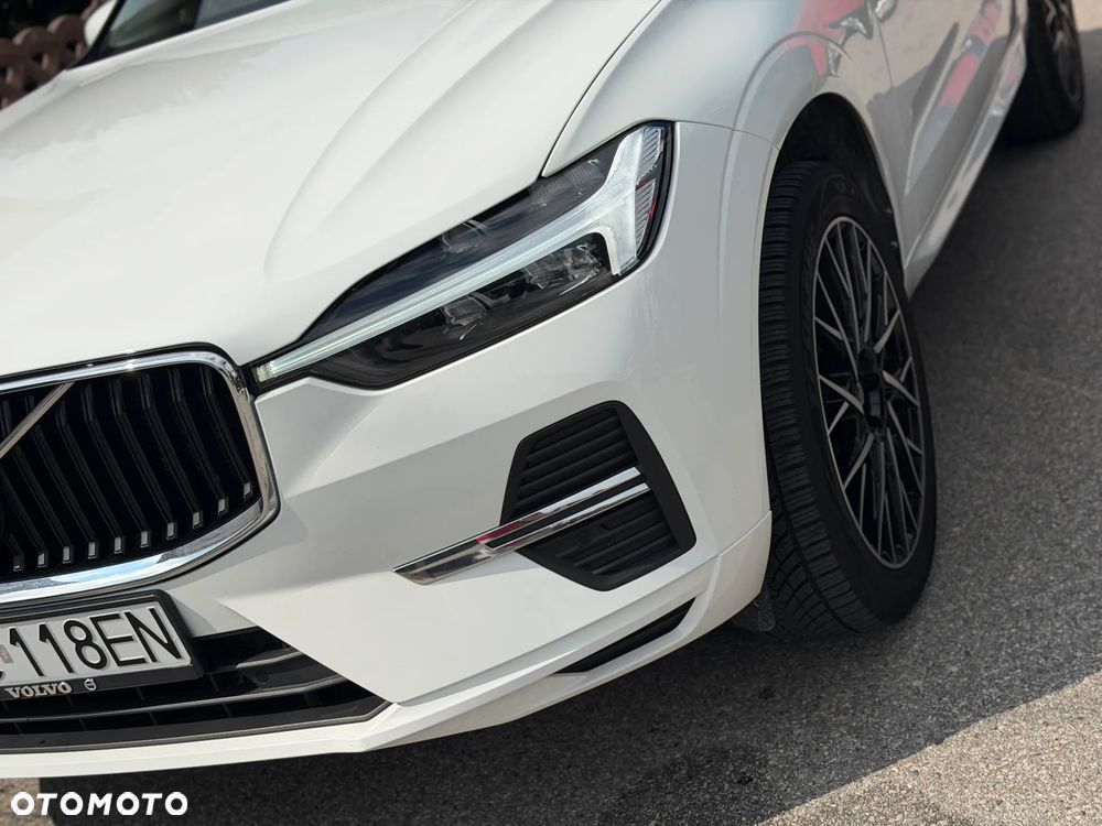 Volvo XC 60 B4 B Momentum Pro - 39