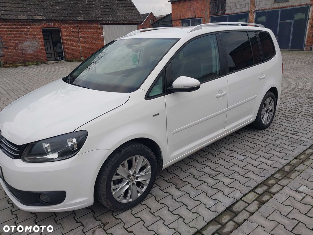 Volkswagen Touran - 1