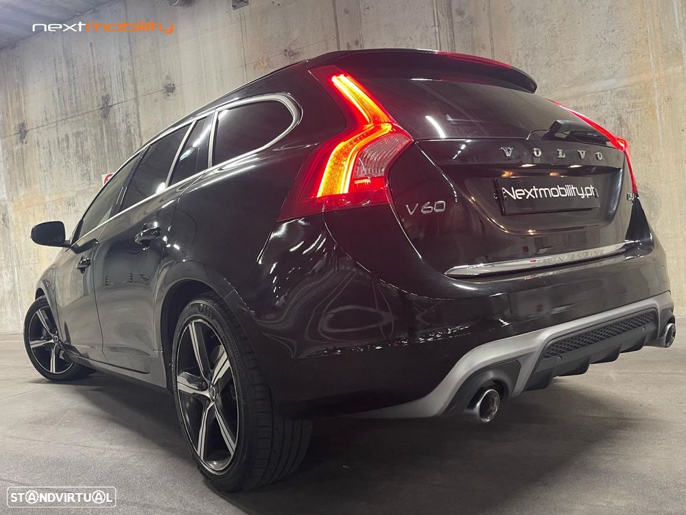 Volvo V60 2.4 D6 R-Design AWD Phev - 4