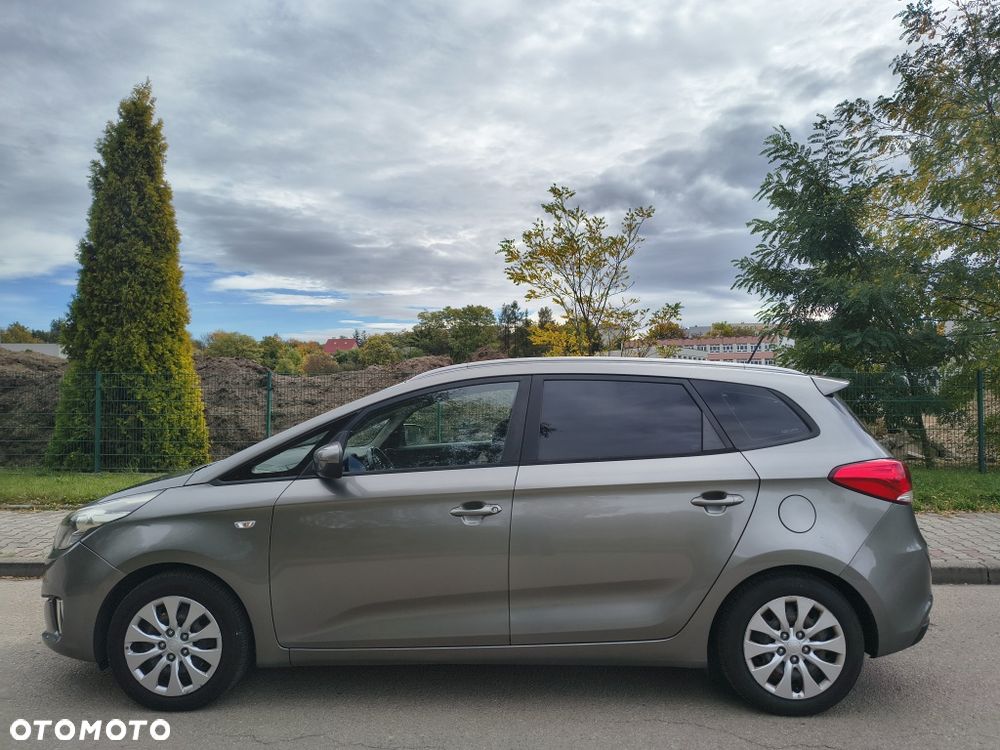 Kia Carens 2014 photo 4