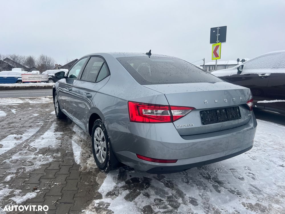 Skoda Superb 2.0 TDI 4x4 DSG Premium Edition - 4