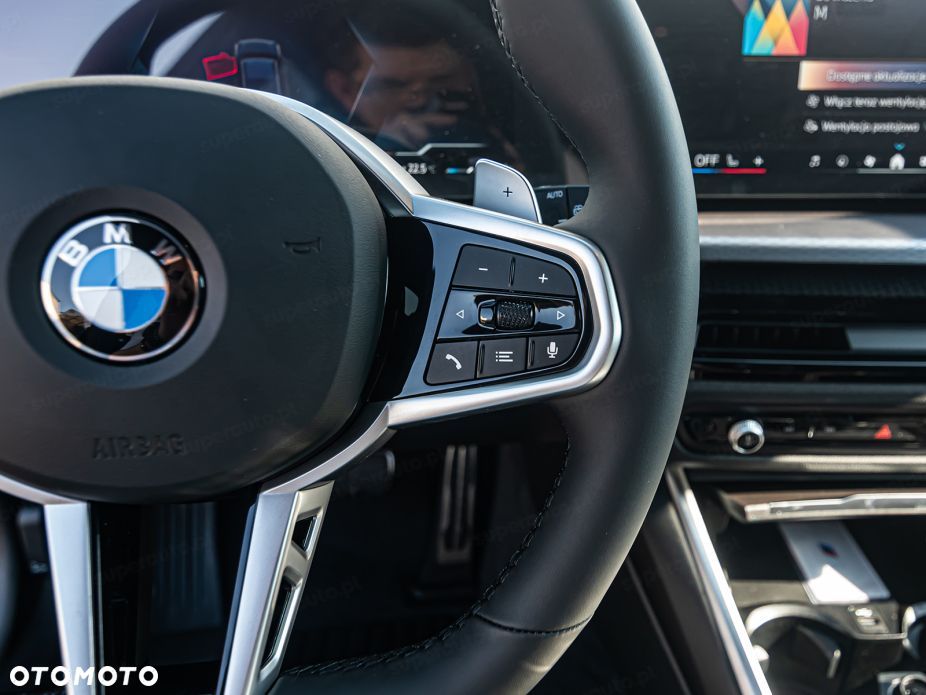 BMW Seria 3 330i xDrive M Sport - 21