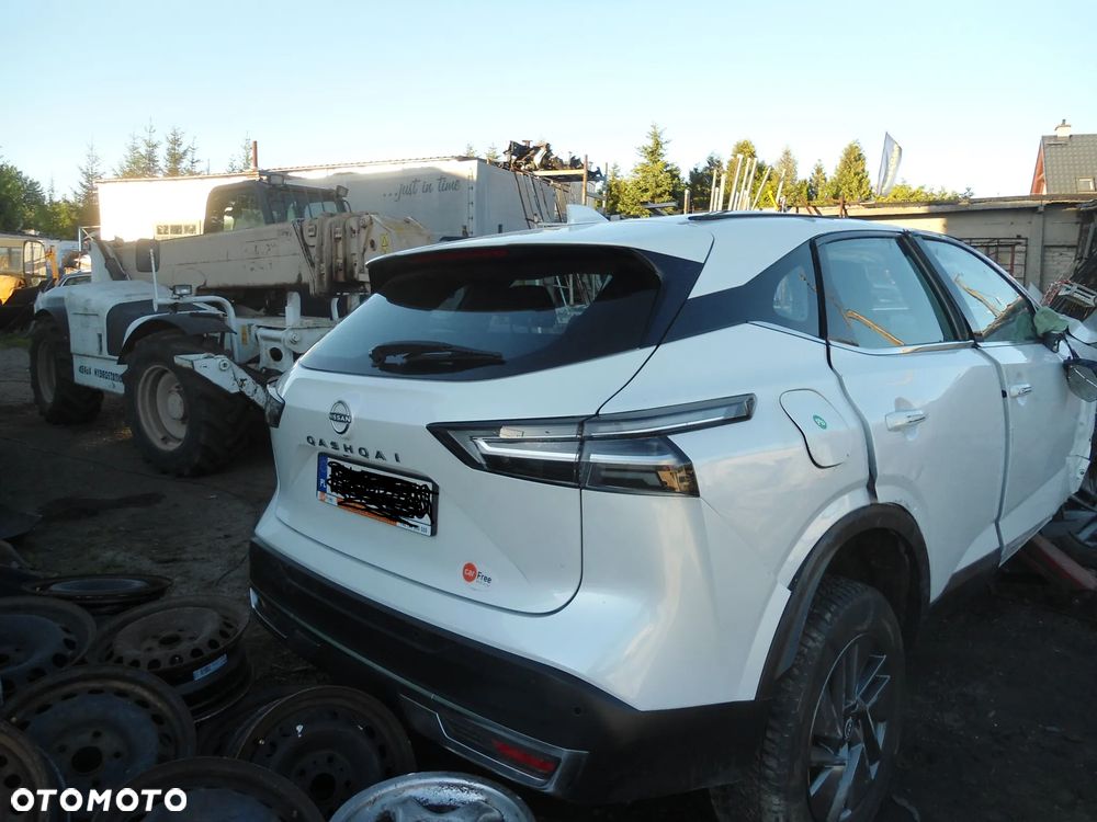 Nissan Qashqai - 1