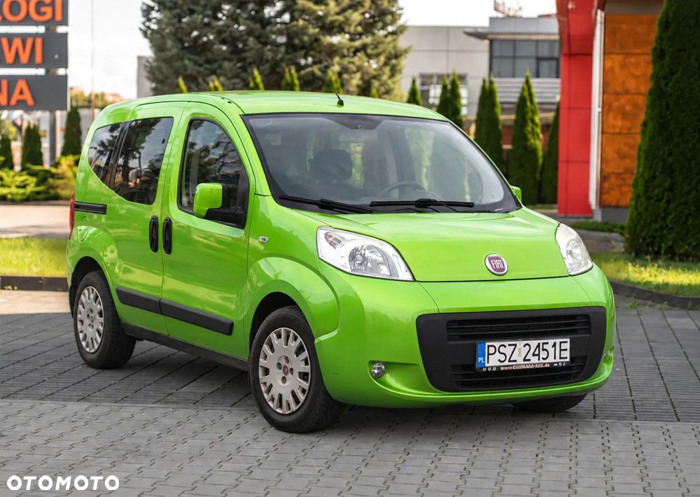Fiat Fiorino Kombi Adventure - 2