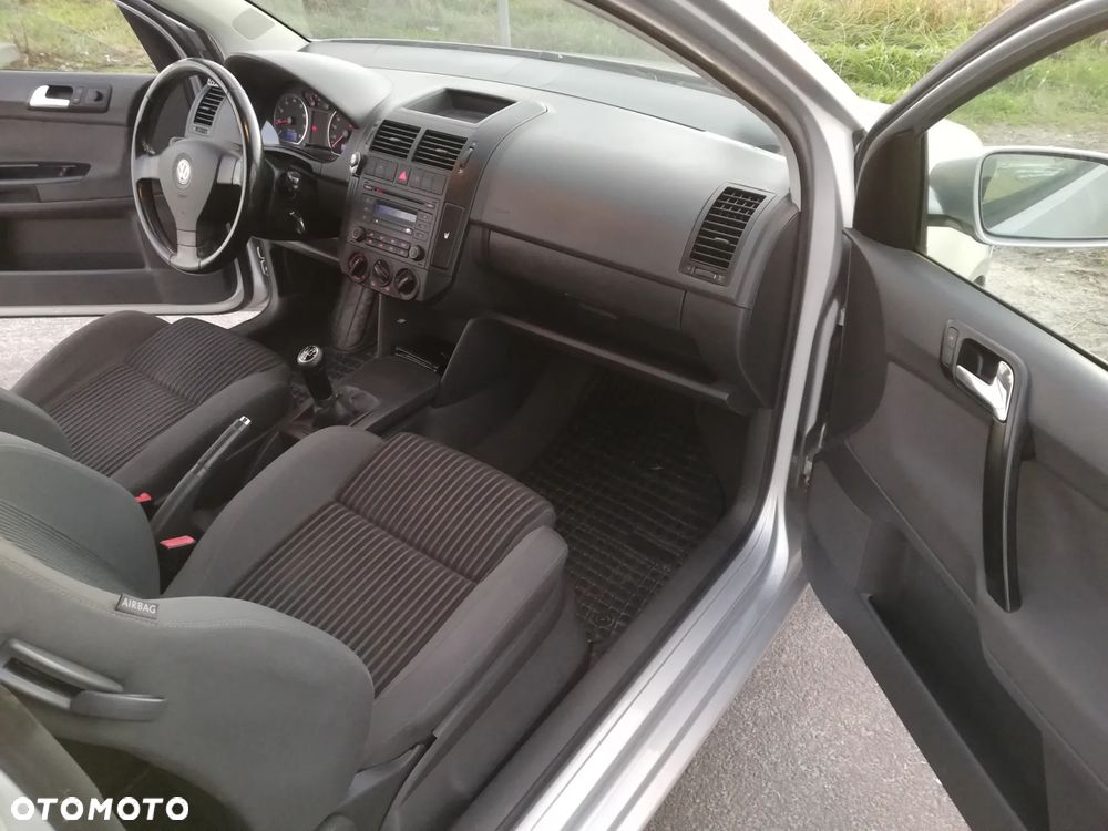 Volkswagen Polo - 8