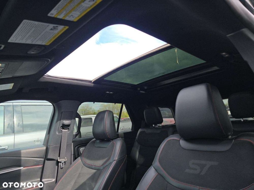 Ford Explorer - 8