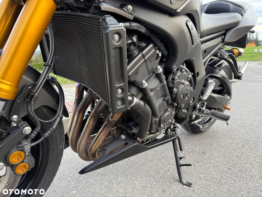 Yamaha FZ8 - 15