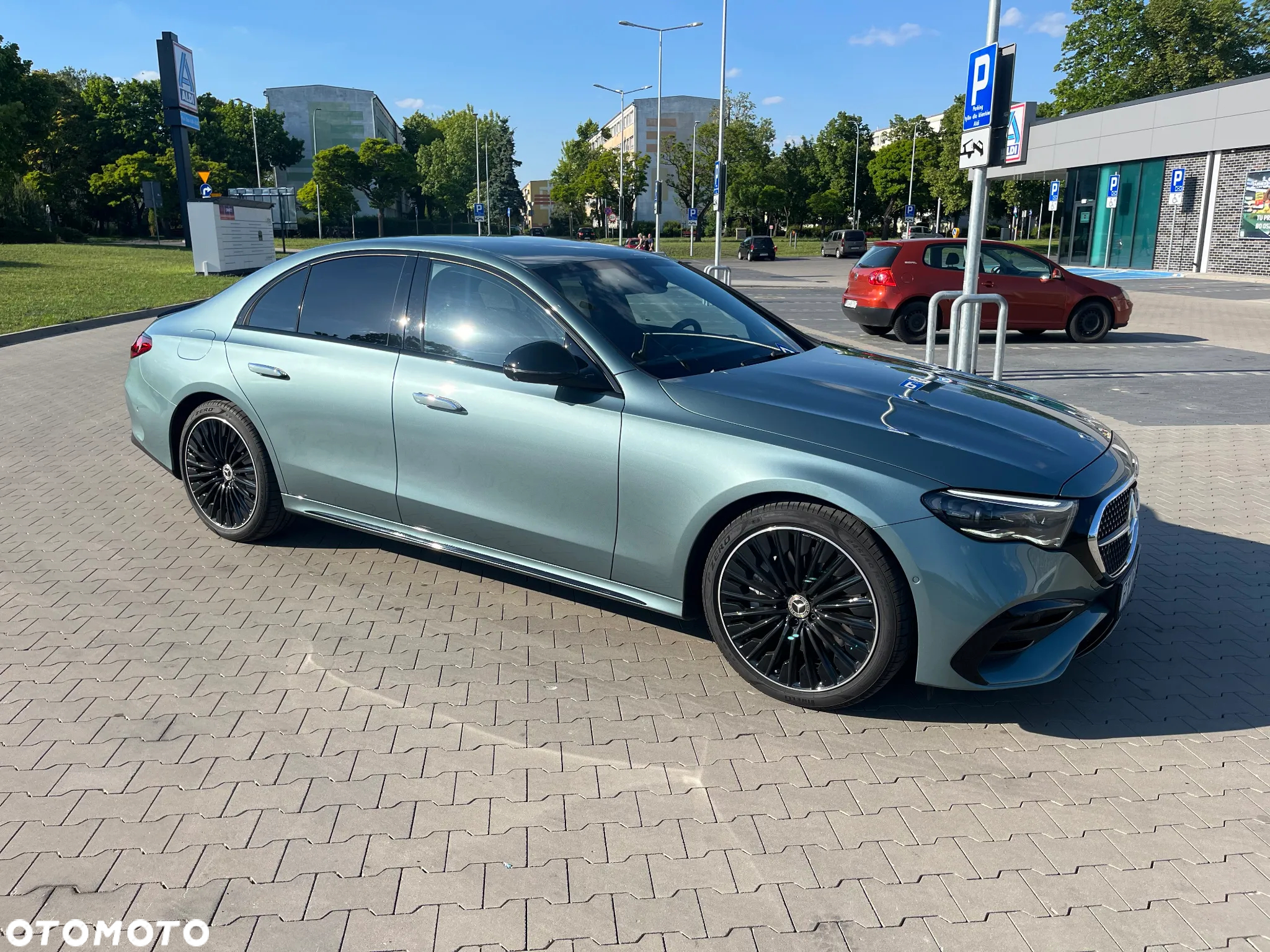 Mercedes-Benz Klasa E 200 AMG - 4