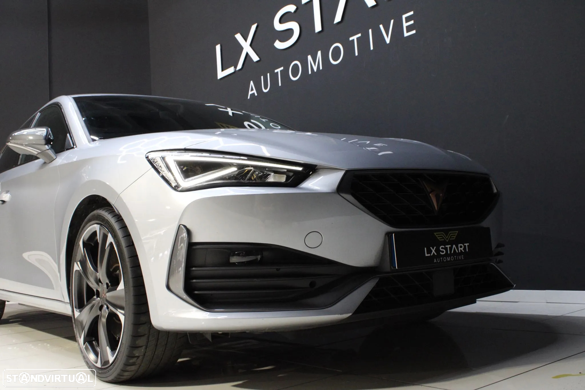 Cupra Leon 1.4 e-Hybrid VZ DSG - 12