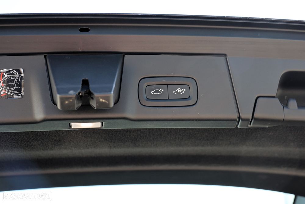 Volvo V90 2.0 T6 PHEV Inscription Expression AWD - 7