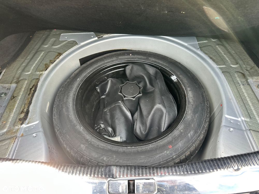 Volkswagen Passat 2.8 V6 4Mot Highline Tiptr - 40