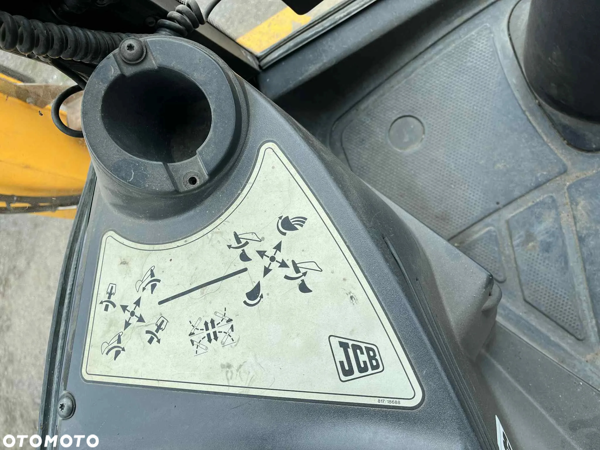 JCB 3CX - 19