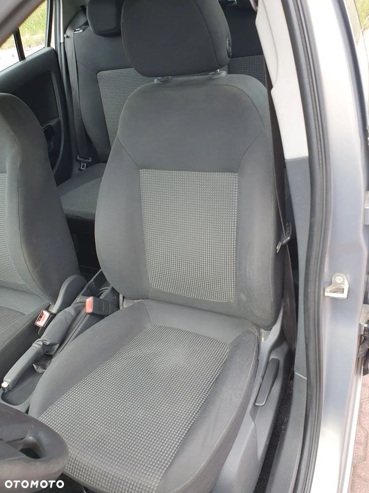 Opel Corsa 1.2 16V Cosmo - 15