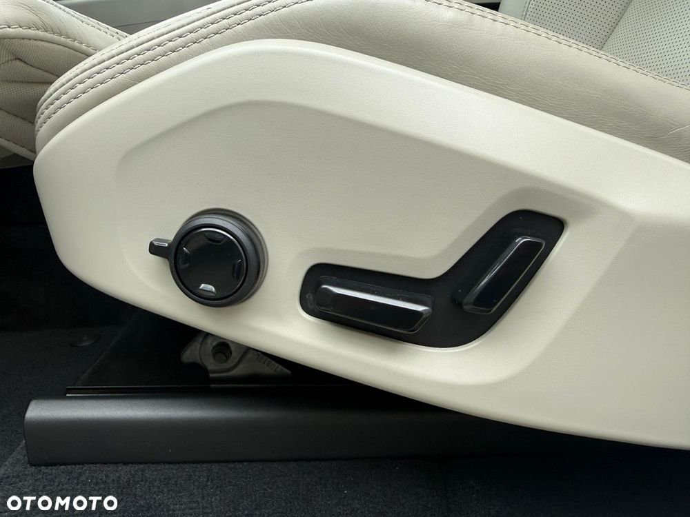 Volvo XC 60 - 13