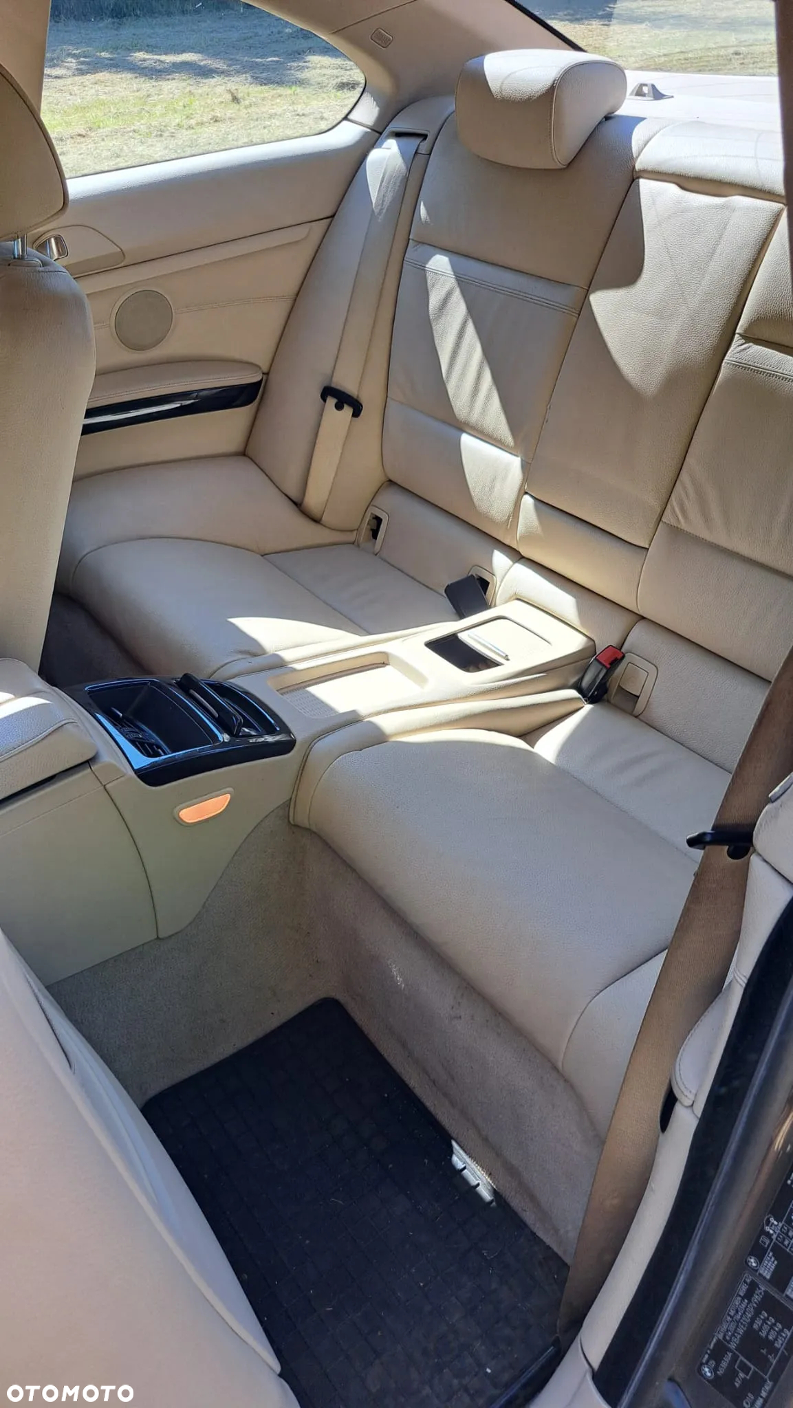 BMW Seria 3 325i Coupe - 16