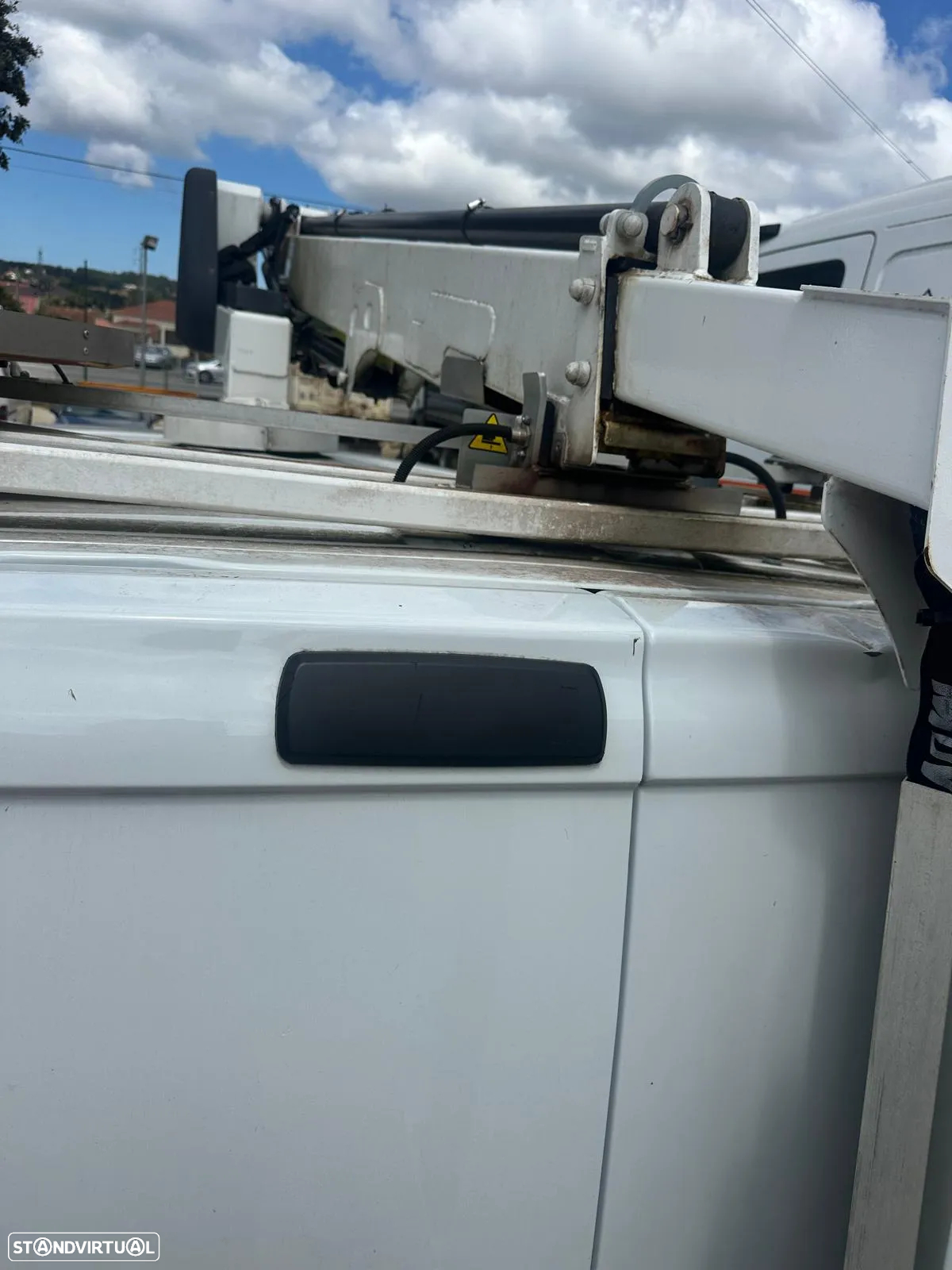 Renault Trafic com CESTO ELEVATORIO 10 metros - 3