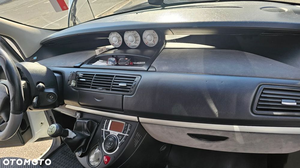Peugeot 807 - 19