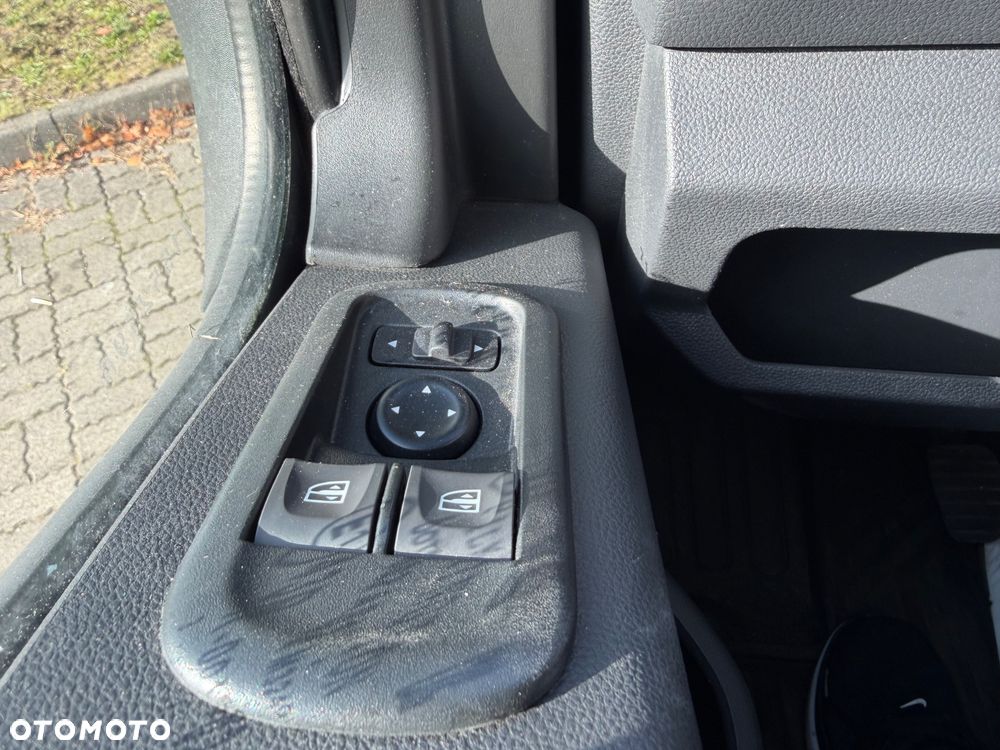 Renault Master - 25