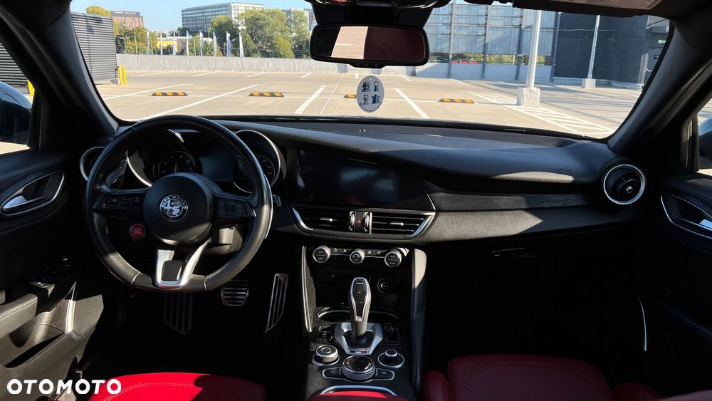 Alfa Romeo Giulia - 14