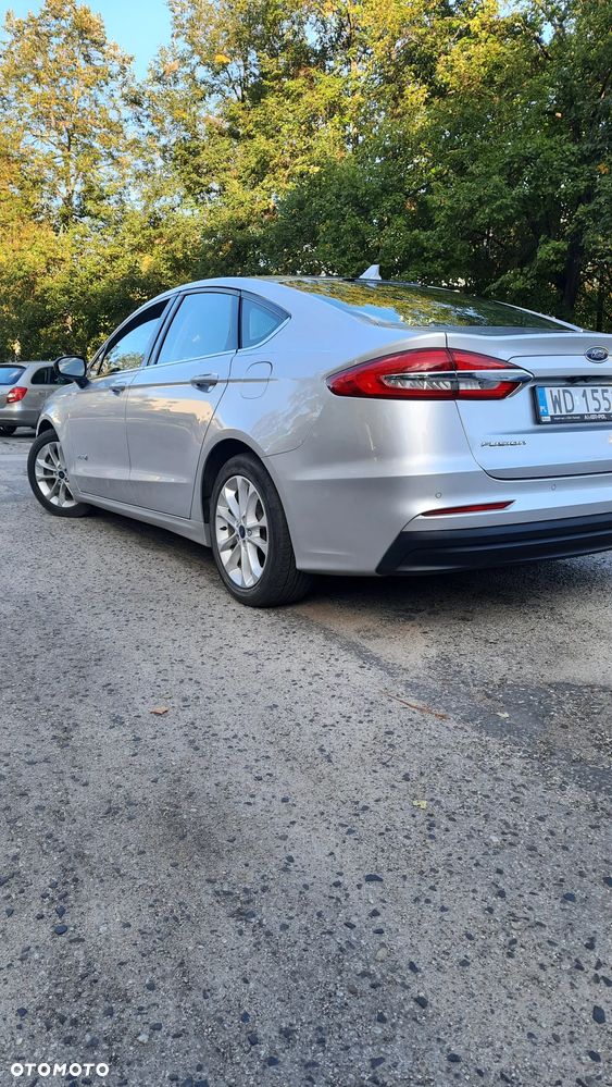 Ford Fusion - 9