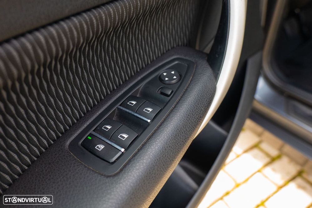 BMW 116 d Advantage - 12