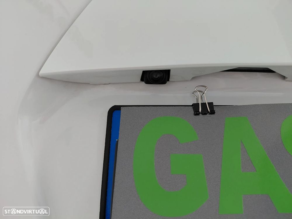Nissan Micra 1.0 IG-T N-Connecta - 37
