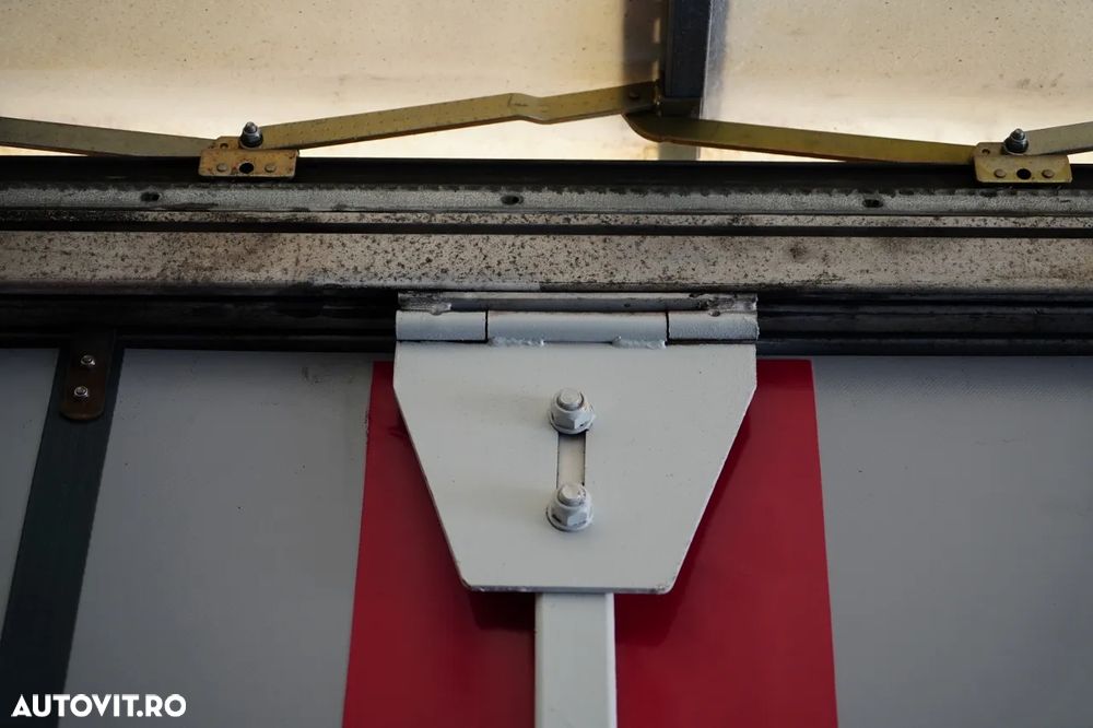 Eggers REMORCA / CORTINĂ / TROLIU / RAMPĂ HIDRAULICĂ / - 30