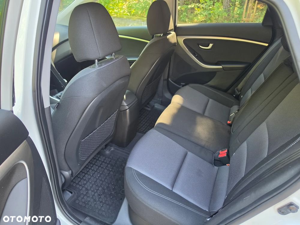 Hyundai i30 1.6 GDI BlueDrive Comfort - 19