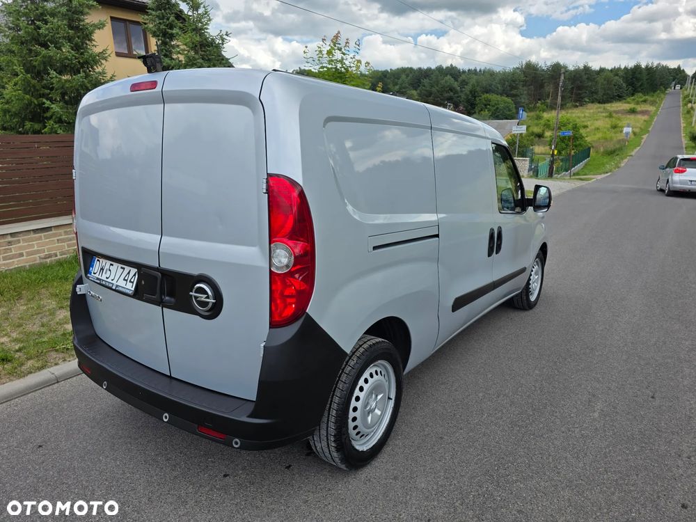 Opel Combo 1.4 BENZYNA DOBLO - 32