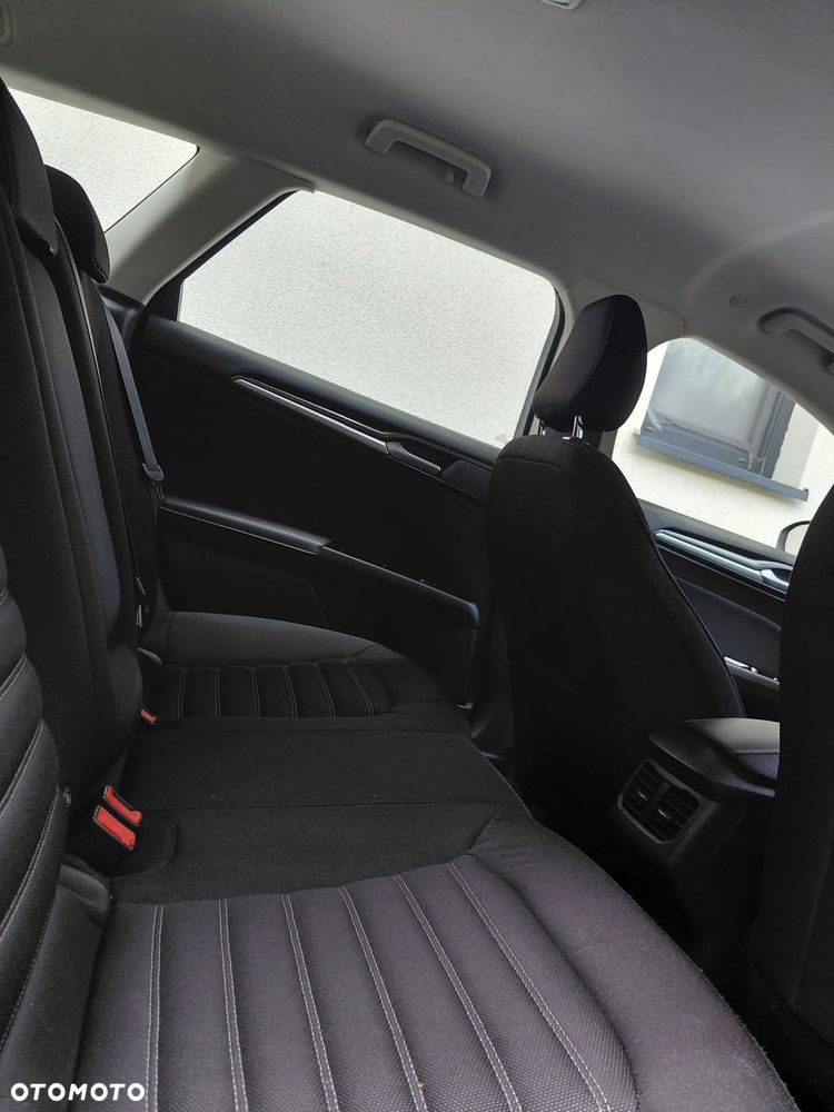 Ford Mondeo 2.0 TDCi Titanium - 15