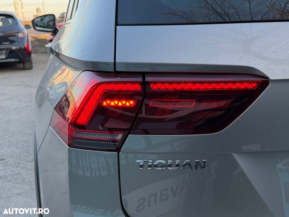 Volkswagen Tiguan 2.0 TDI SCR DSG R-Line - 29
