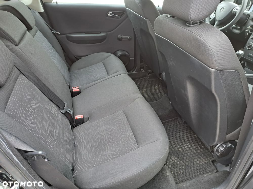 Mercedes-Benz Klasa A 160 BlueEfficiency - 17