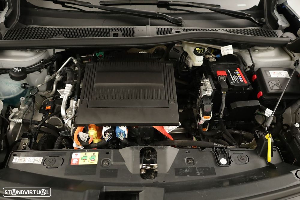 Peugeot e-2008 54 kWh Allure - 25