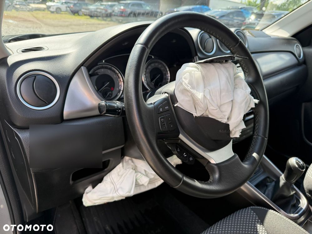 Suzuki Vitara 1.0 Boosterjet Premium 2WD - 13