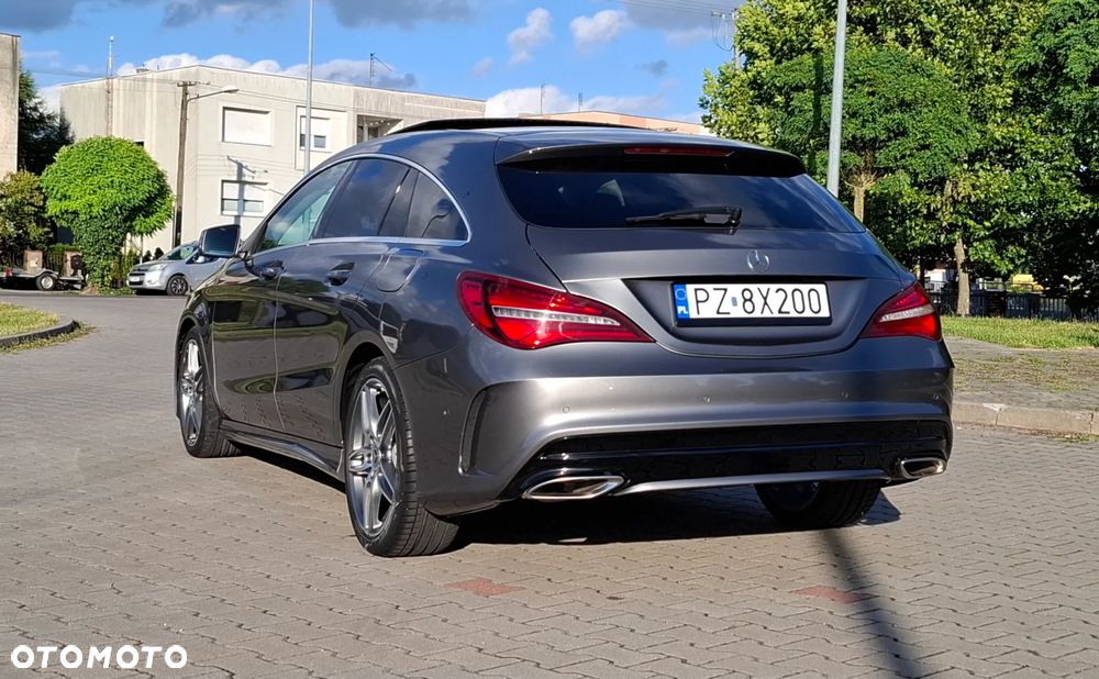 Mercedes-Benz CLA 200 AMG Line - 4