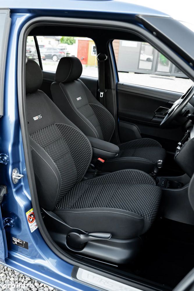 Skoda Fabia 1.4 TSI DSG RS - 27