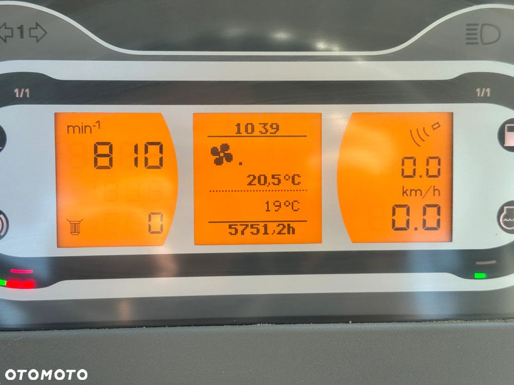 Fendt 828 VARIO PROFI PLUS - 4