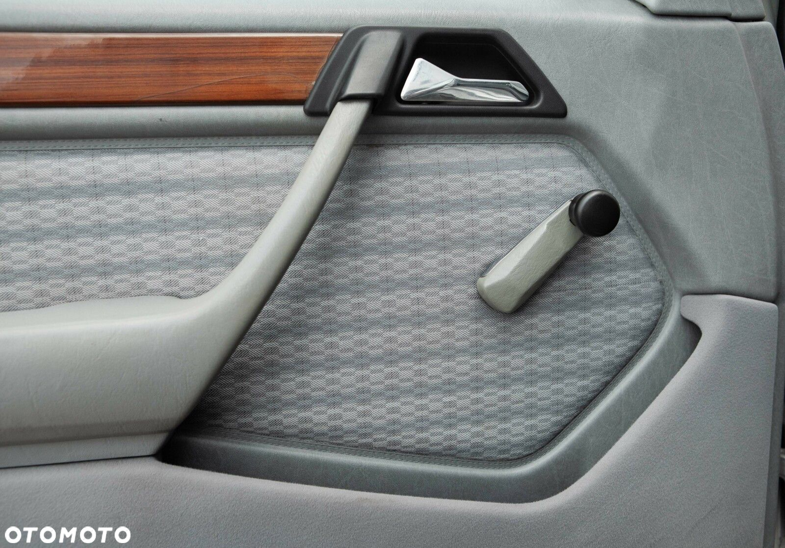 Mercedes-Benz W124 (1984-1993) - 16