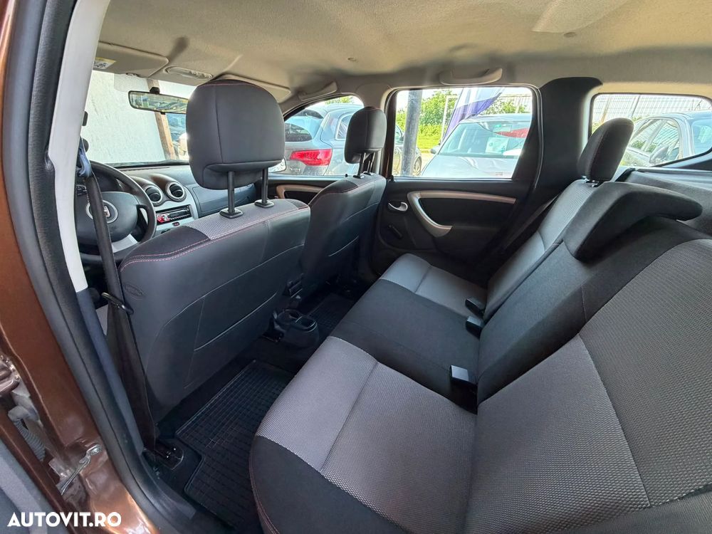 Dacia Duster dCi 90 FAP 4x2 Ambiance - 15