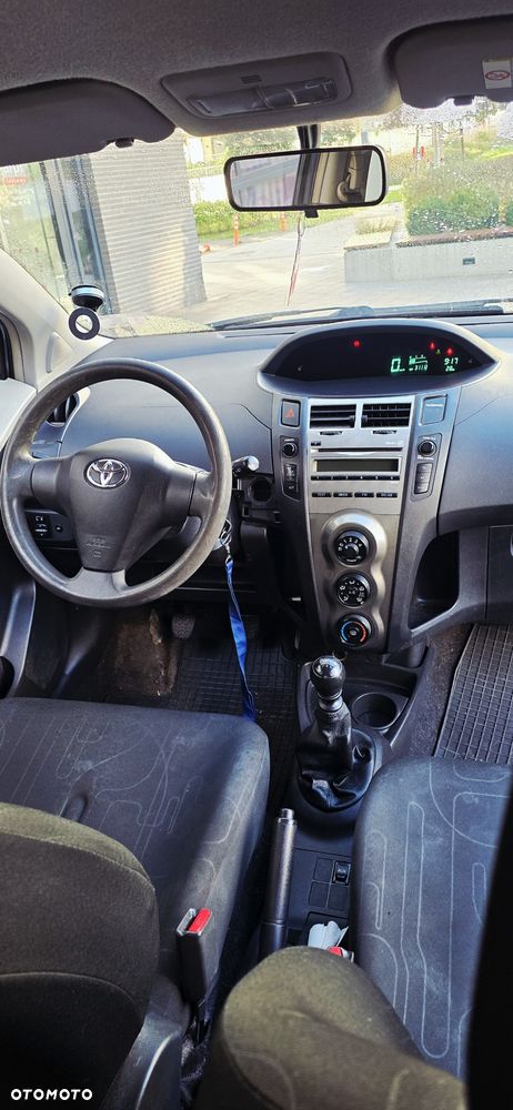 Toyota Yaris 2009 photo 5