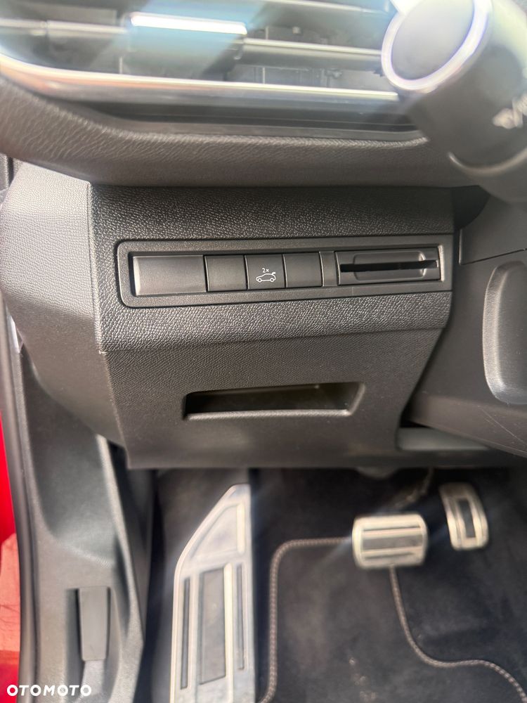 Peugeot 3008 PureTech 180 Stop & Start GPF EAT8 GT - 30