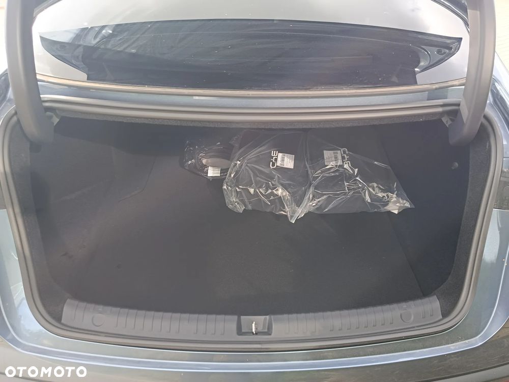 BYD Seal 6 - 18