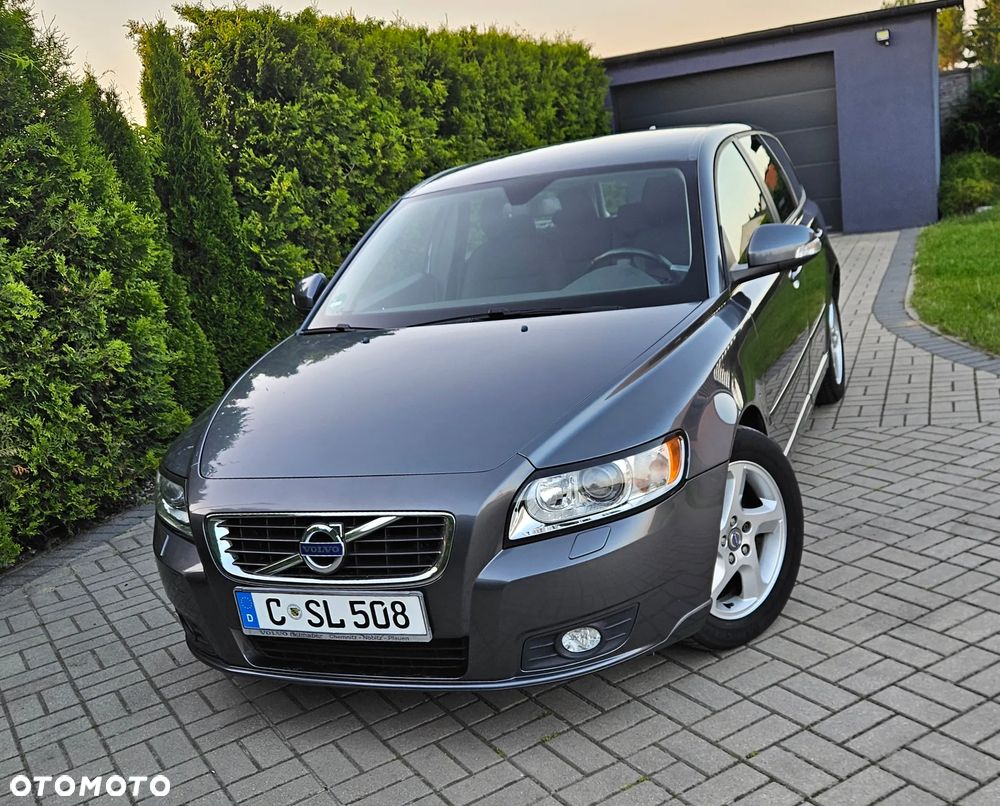 Volvo V50 DPF D2 Summum - 1