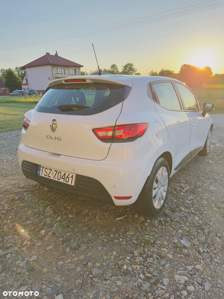 Renault Clio - 6
