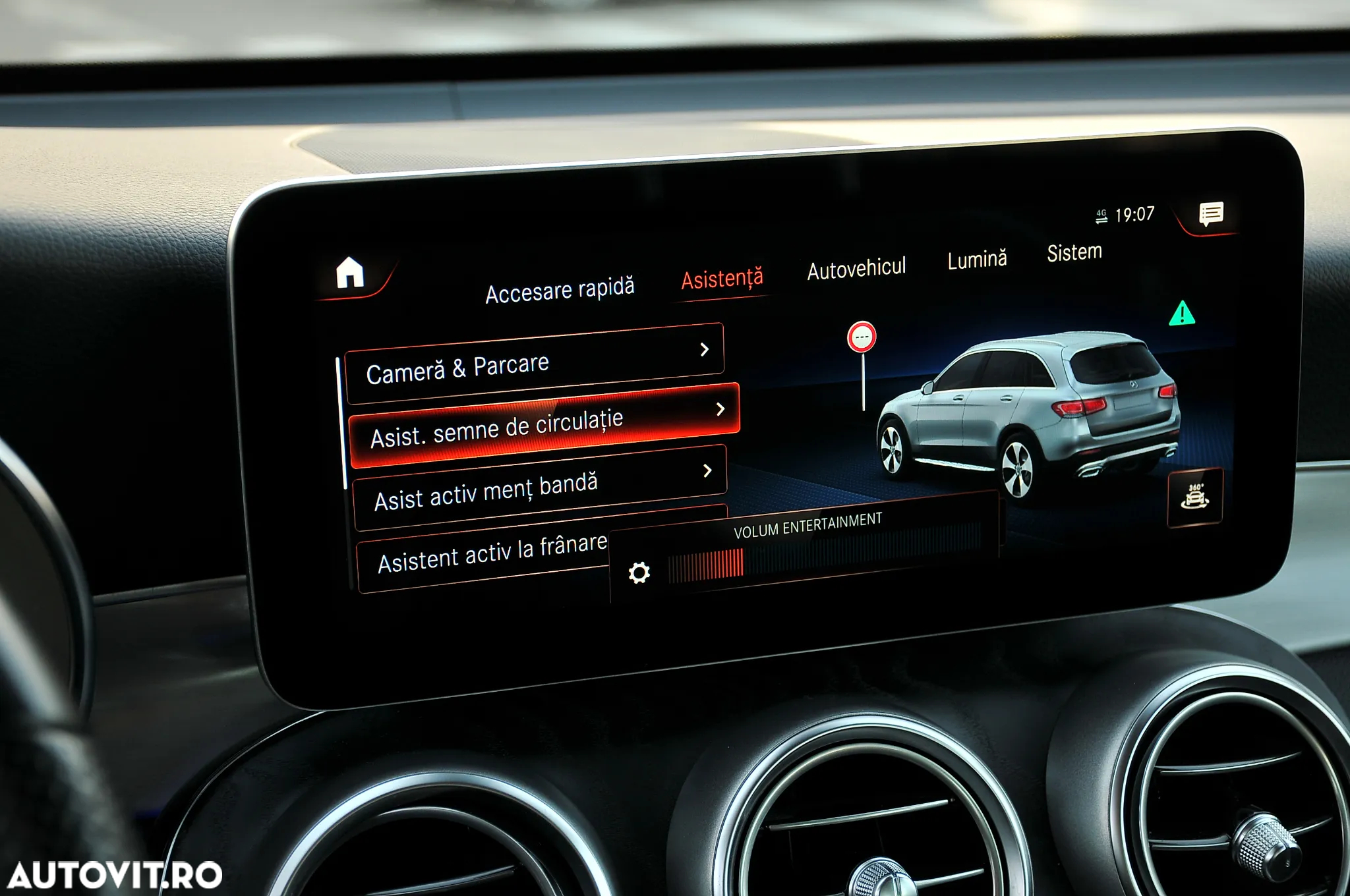 Mercedes-Benz GLC 300 d 4Matic 9G-TRONIC AMG Line Plus - 20